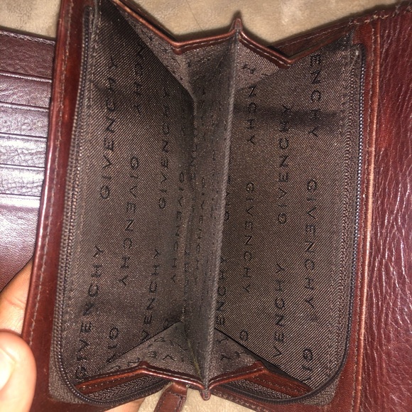 Givenchy Wallet - Picture 4 of 5
